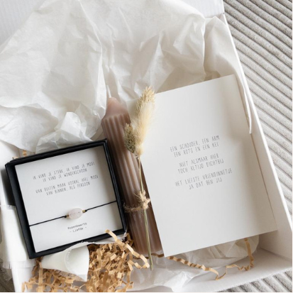 Giftbox met kristalarmband